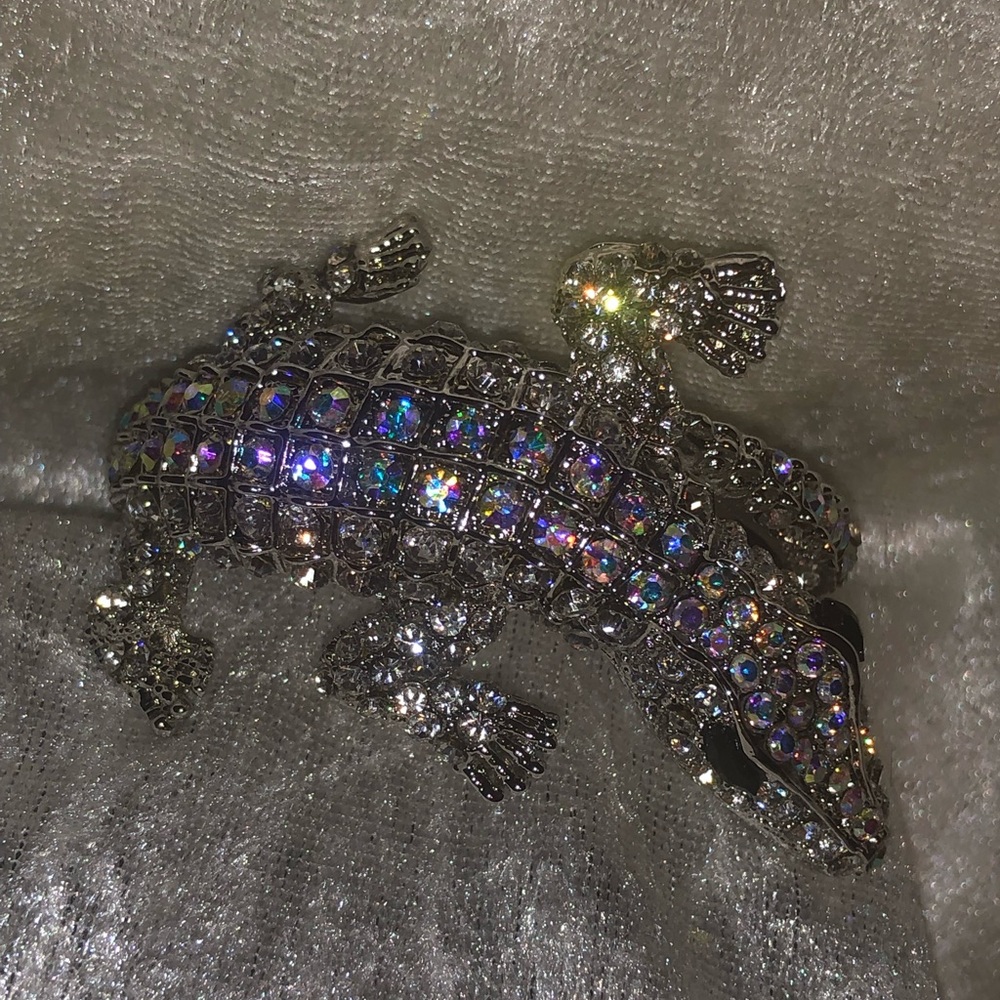 Awesome Alligator Bangle Bracelet🐊